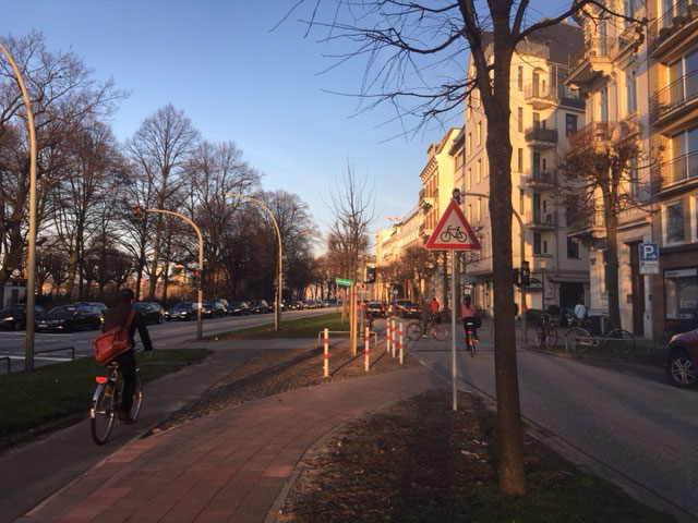 Östlichen Alsterradweg optimieren