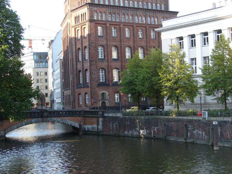 Wasserstege am Nikolaifleet