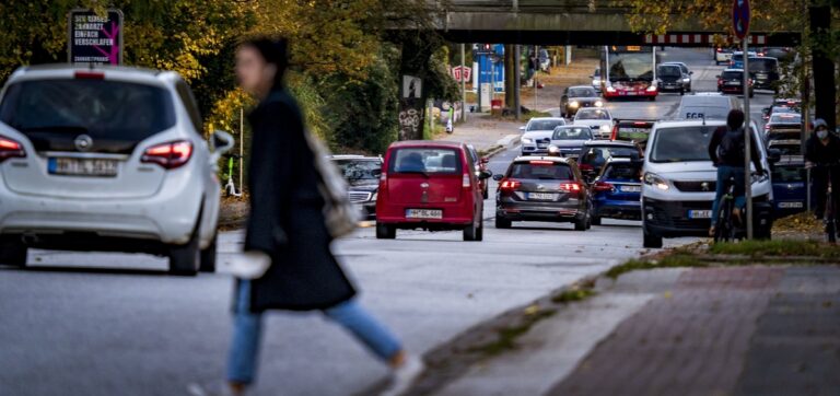 Grundsätzliches Umdenken notwendig: Mehr Flächen für den Fußverkehr!
